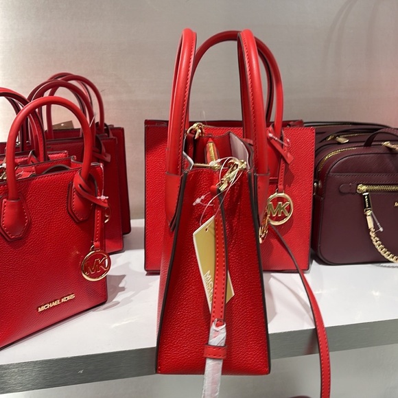 Michael Kors Mercer Medium Leather Messenger 
Flame - Picture 16 of 16